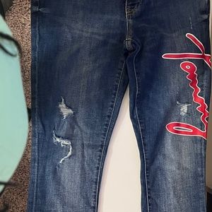 I’m selling clothes